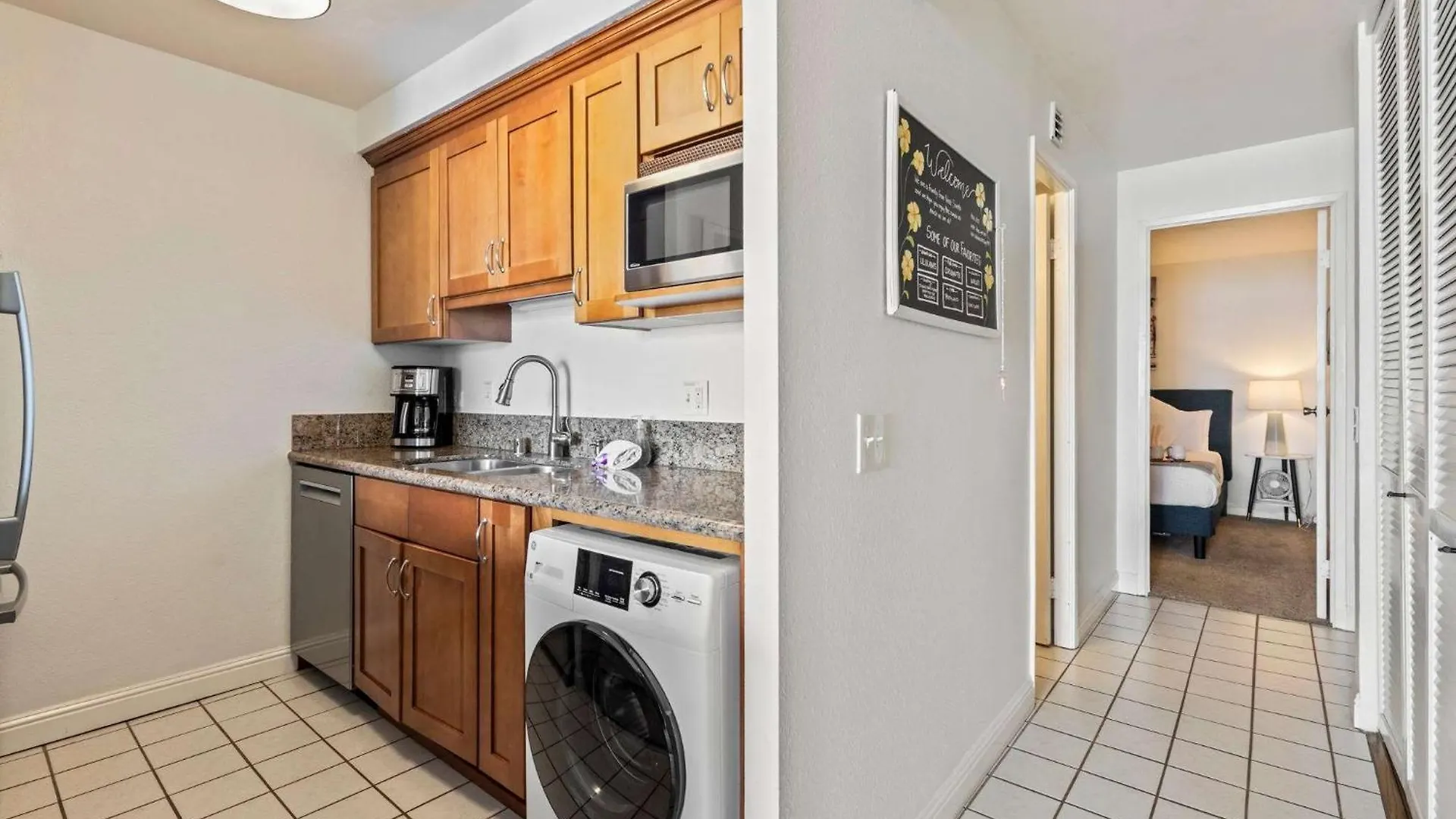 Holiday home Oceanfront Condo With Heated Pool Hot Tub & Lanai Wailuku