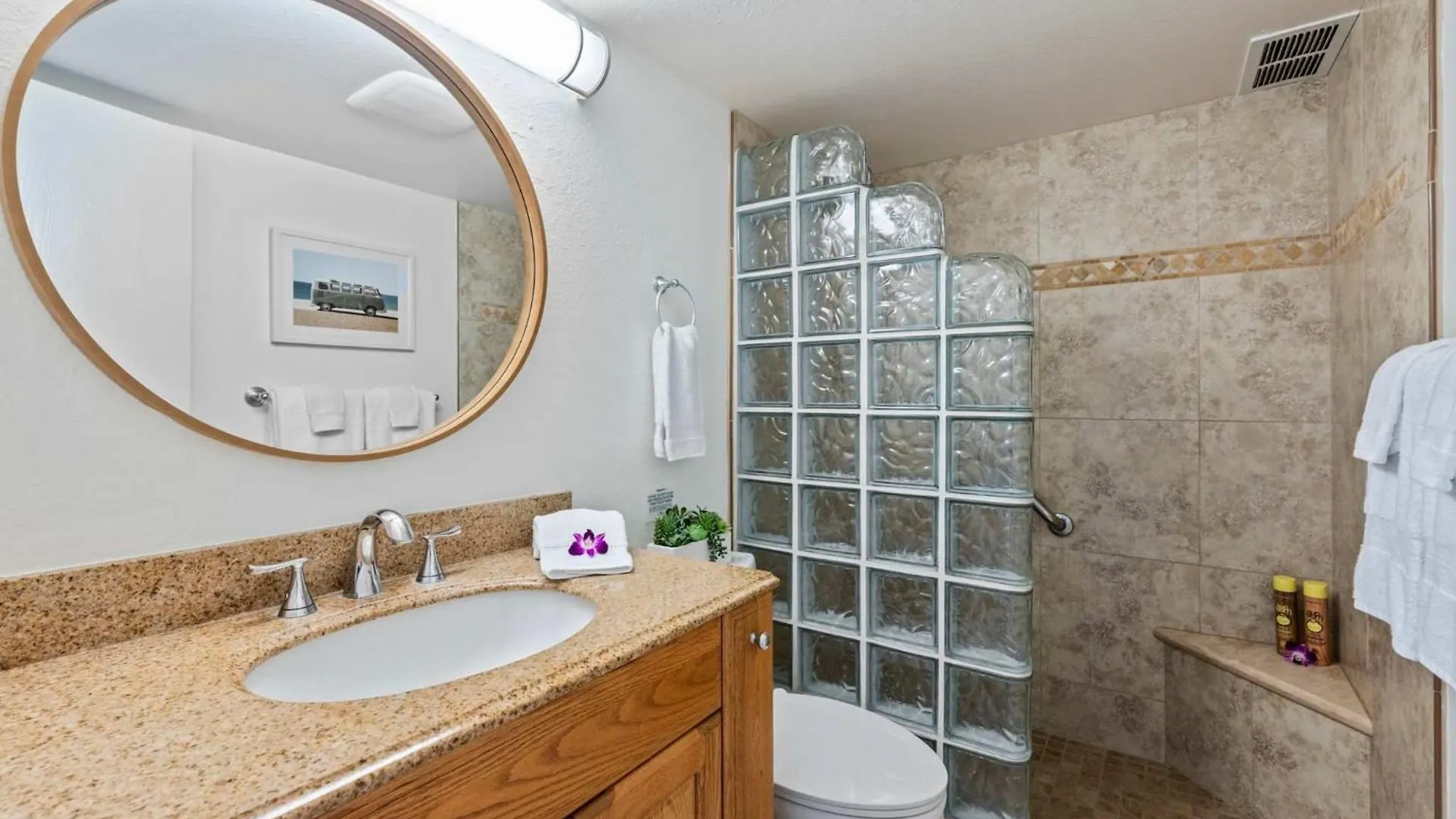 Oceanfront Condo With Heated Pool Hot Tub & Lanai Wailuku 0*,  United States